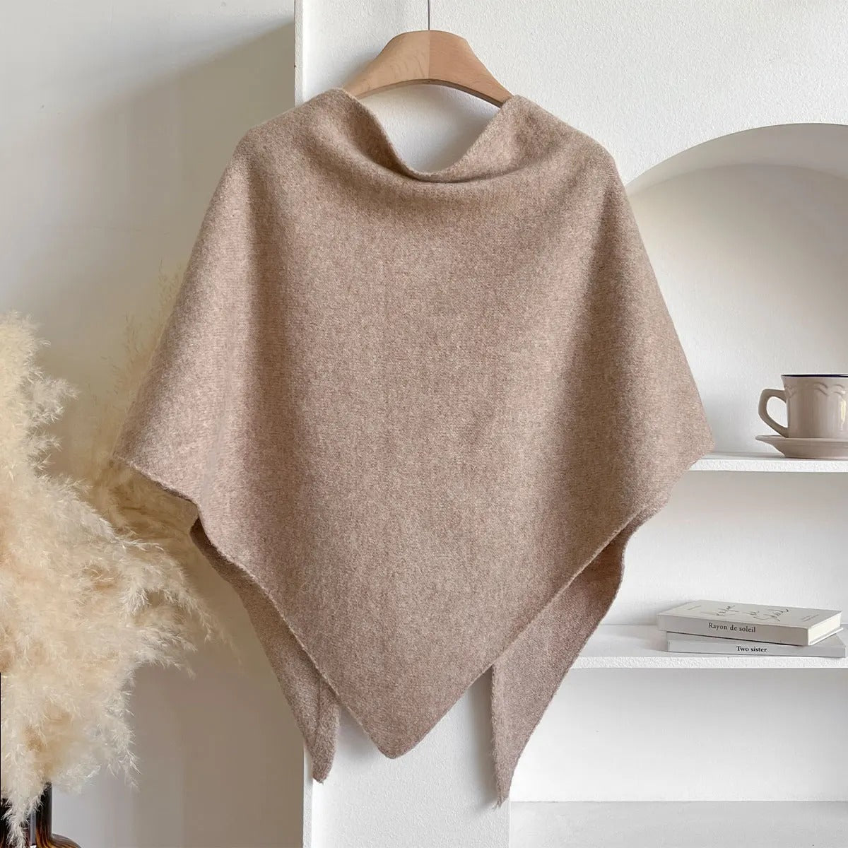 LUNARA™ – Cozy Soft Wrap for Everyday Comfort